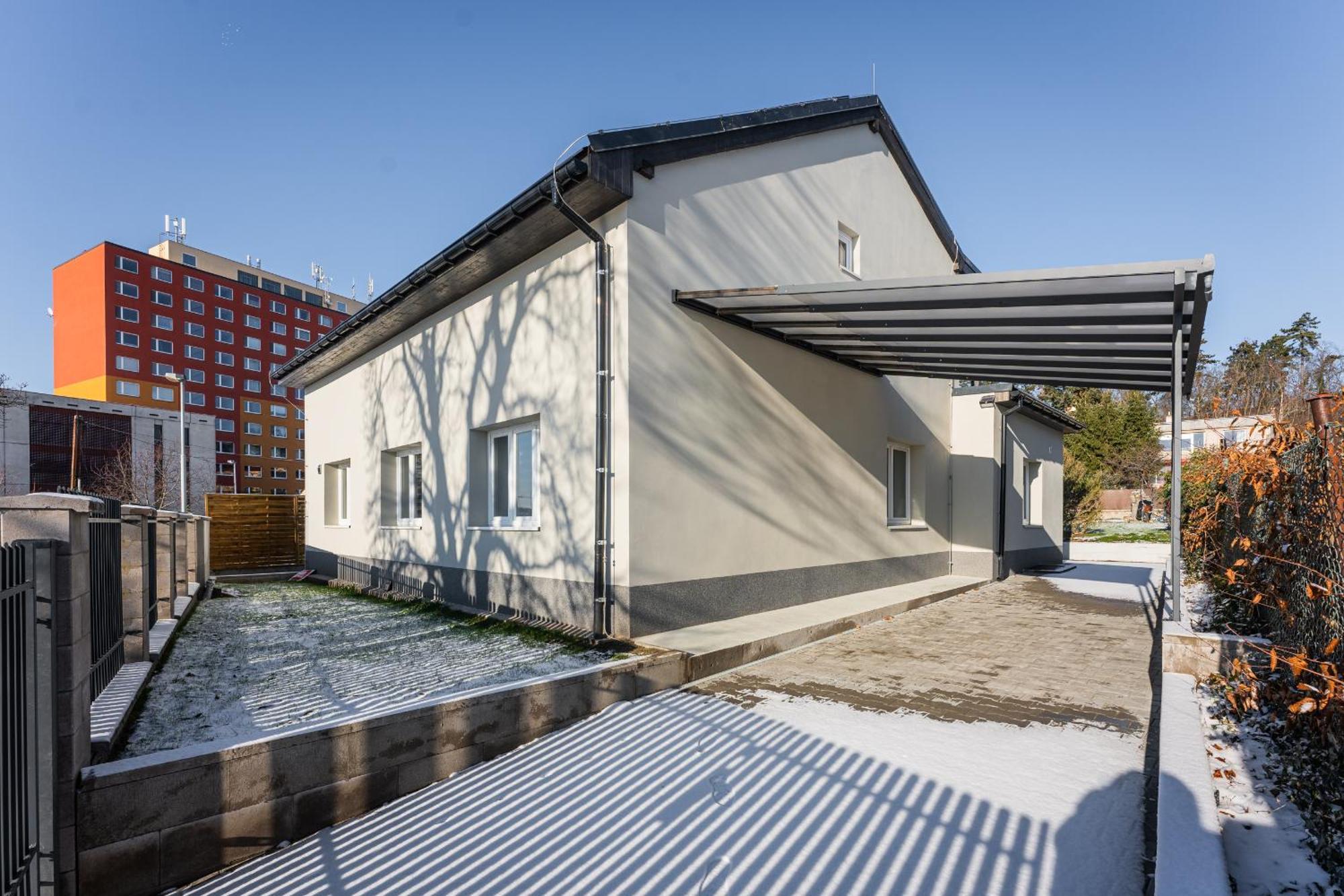 פראג Apartmany Modrany מראה חיצוני תמונה